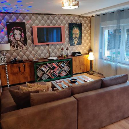 Feel Like Home / Fuhl Dich Wie Zu Hause 부헨보이렌 외부 사진